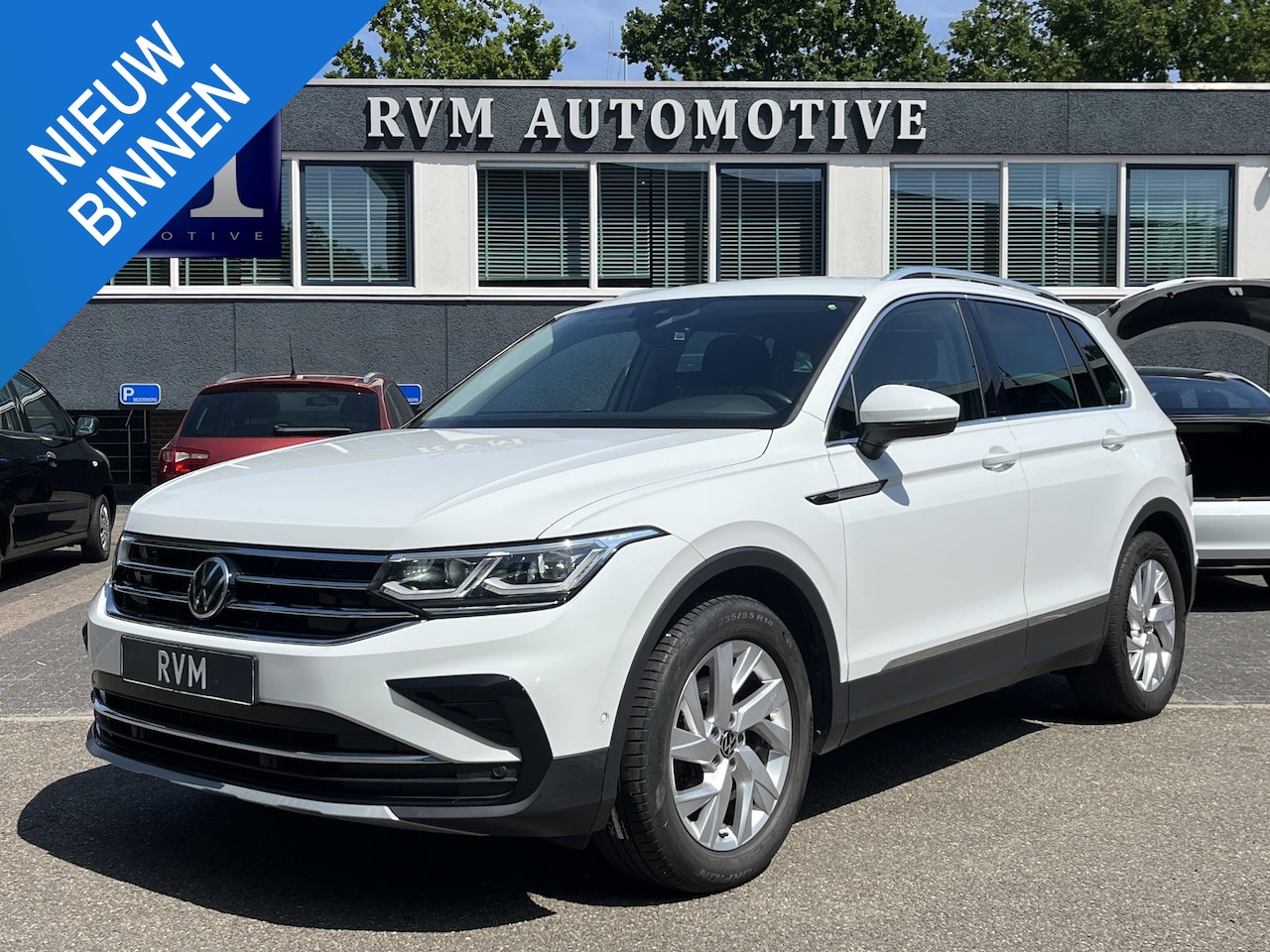 Volkswagen Tiguan - 2.0 TDI Life Business VIRTUAL DASH | CAMERA | ELEK. KOFFER - AutoWereld.nl