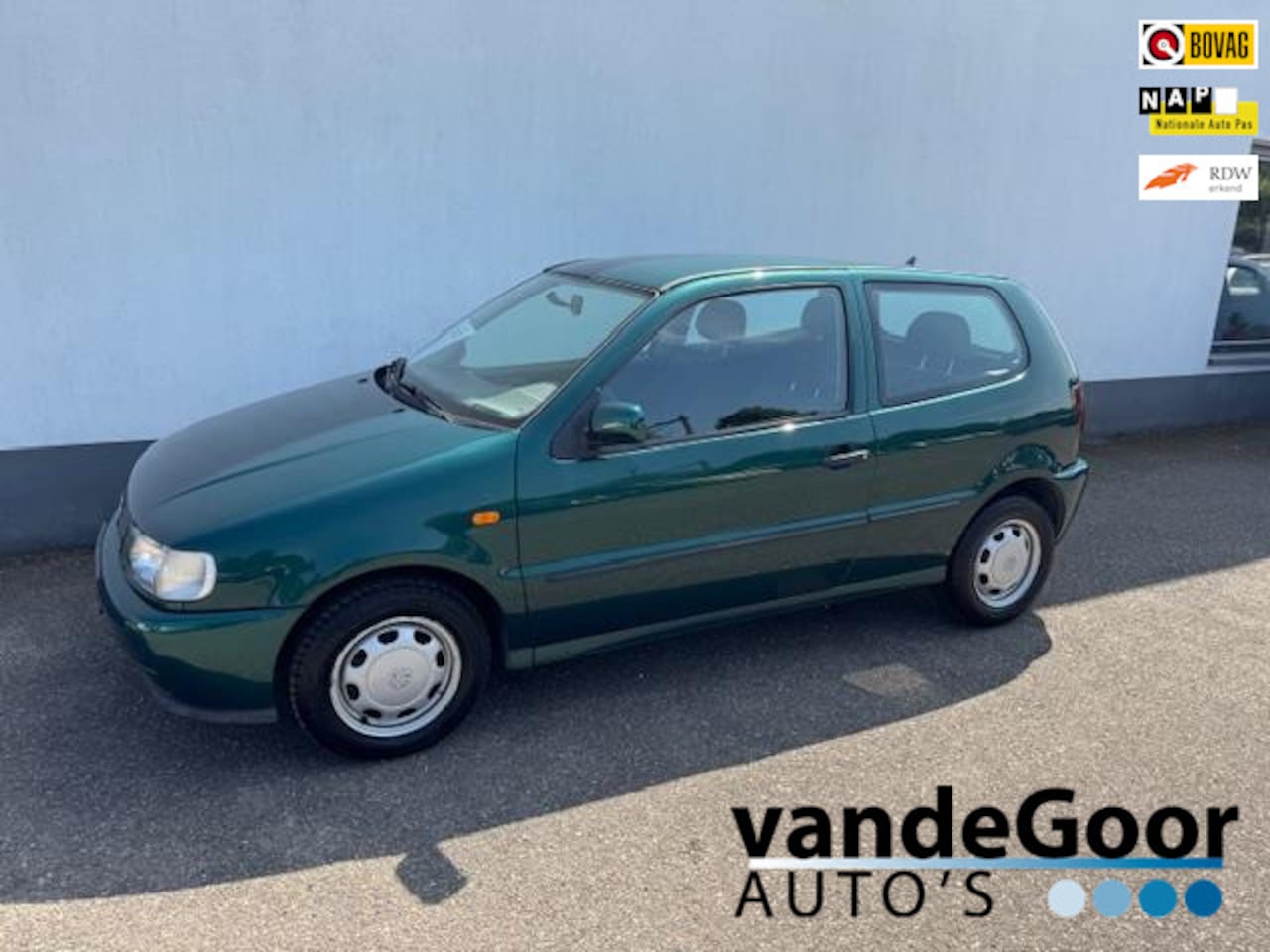 Volkswagen Polo - 1.6 1.6, aut., '96, 115000 km, nieuwe apk, in een keurige staat ! - AutoWereld.nl