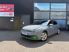 Volkswagen Golf - 1.0 TSI Life