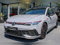 Volkswagen Golf - GTI 2.0 TSI CLUBSPORT 45 JAHRE PANO HUD H&K AKRAPOVIC