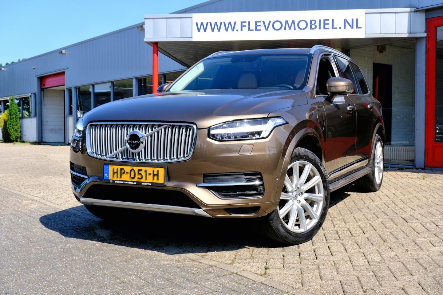 Volvo XC90 - 2.0 T8 Twin Engine AWD Inscription 7-pers Aut. Pano|Bowers&Wilkins|Leder|Cam|Zeer Luxe! - AutoWereld.nl