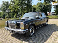 Mercedes-Benz 250 - Oldtimer / zeer nette auto / automaat / Belasting vrij