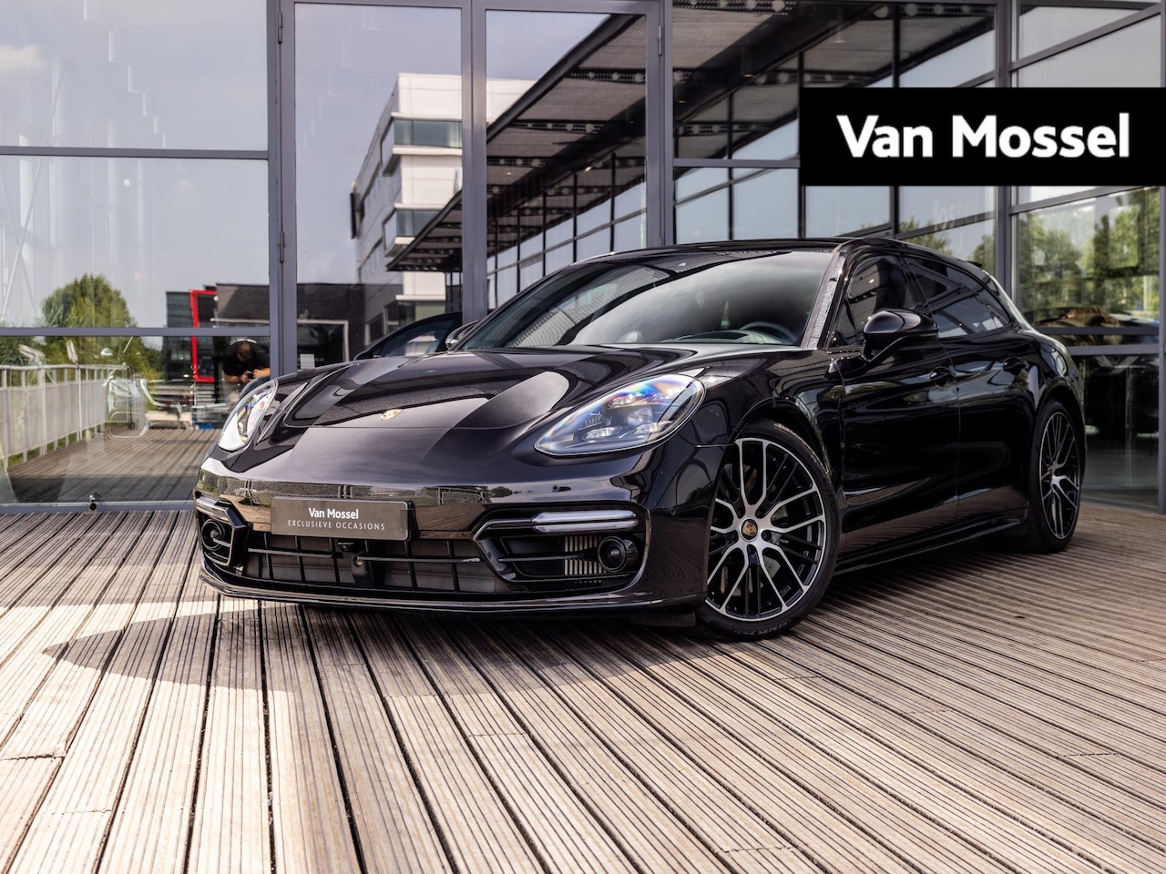 Porsche Panamera Sport Turismo - 4.0 Turbo S E-Hybrid | SPORT DESIGN | SPORTCHRONO | SPORTUITLAATSYSTEEM | BURMESTER | PDLS - AutoWereld.nl