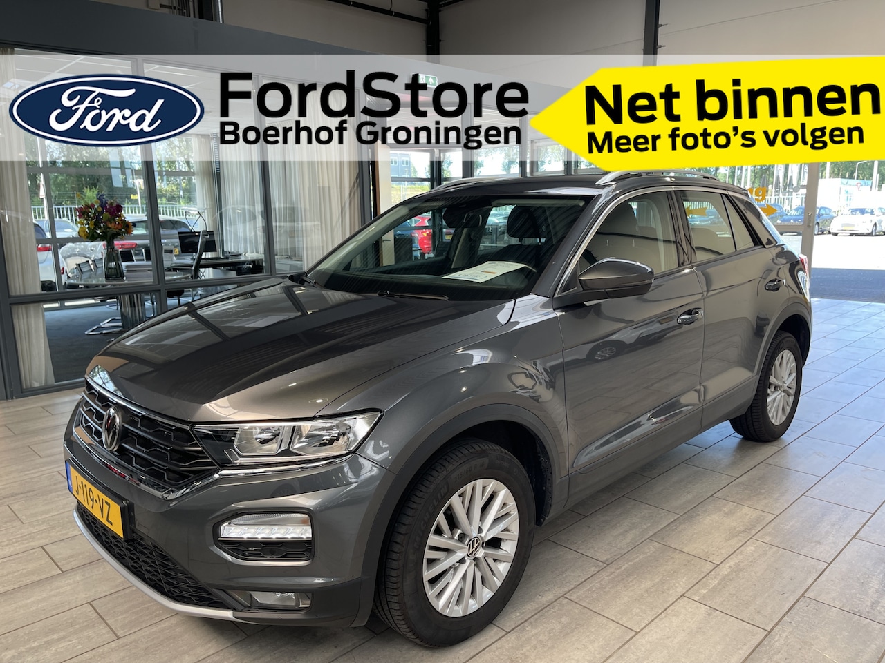 Volkswagen T-Roc - 1.5 TSI 150 pk Style Business | Trekhaak | Camera | Adapt. cruise | Navigatie | El. a. kle - AutoWereld.nl