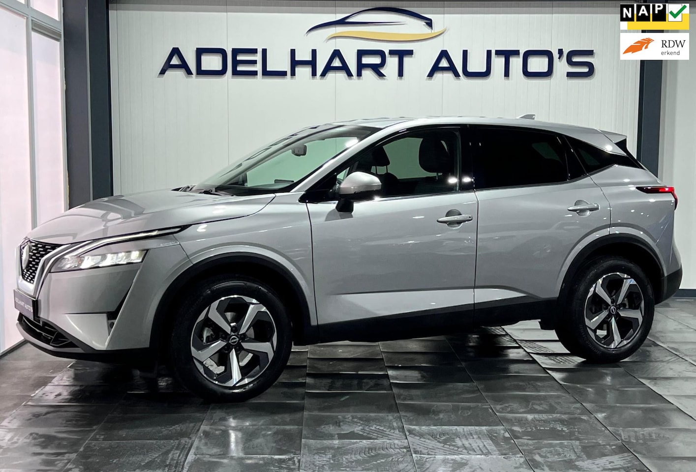 Nissan Qashqai - 1.3 MHEV N-Connecta Automaat / Navigatie full map / 360 Camera / Climate control / Cruise - AutoWereld.nl