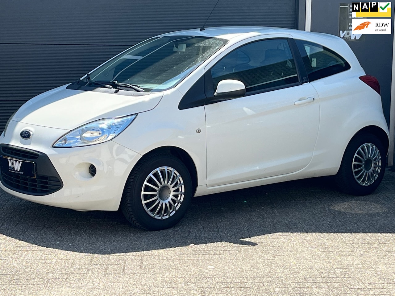 Ford Ka - 1.2 Cool & Sound N.A.P. Airco APK 30-6-2026 - AutoWereld.nl