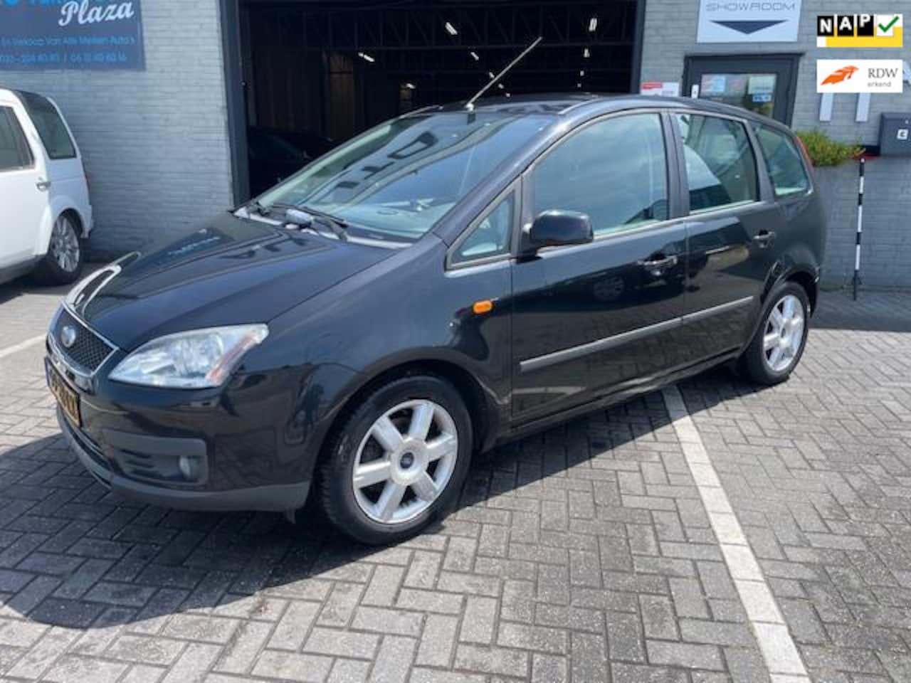 Ford Focus C-Max - 1.8-16V Futura Airco / Navigatie - AutoWereld.nl