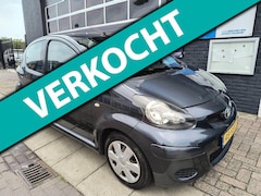 Toyota Aygo - 1.0-12V Comfort, grote beurt, airco, nette auto