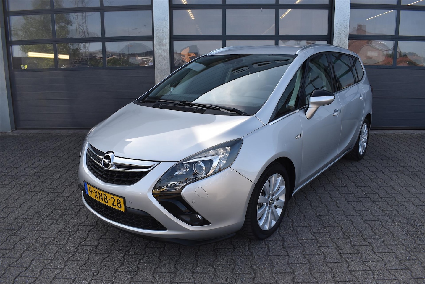 Opel Zafira Tourer - 1.4 Turbo 140pk Cosmo - AutoWereld.nl