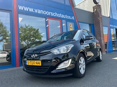 Hyundai i20 - 1.2I i-Deal Navi Led 5-Deurs Airco