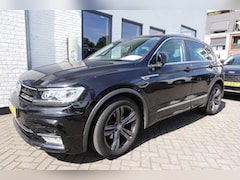 Volkswagen Tiguan - 1.4 TSI ACT Highline R-Line Leder (BIJ POETSER )