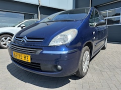 Citroën Xsara Picasso - 1.6 met goed werkende airco, trekhaak, PDC