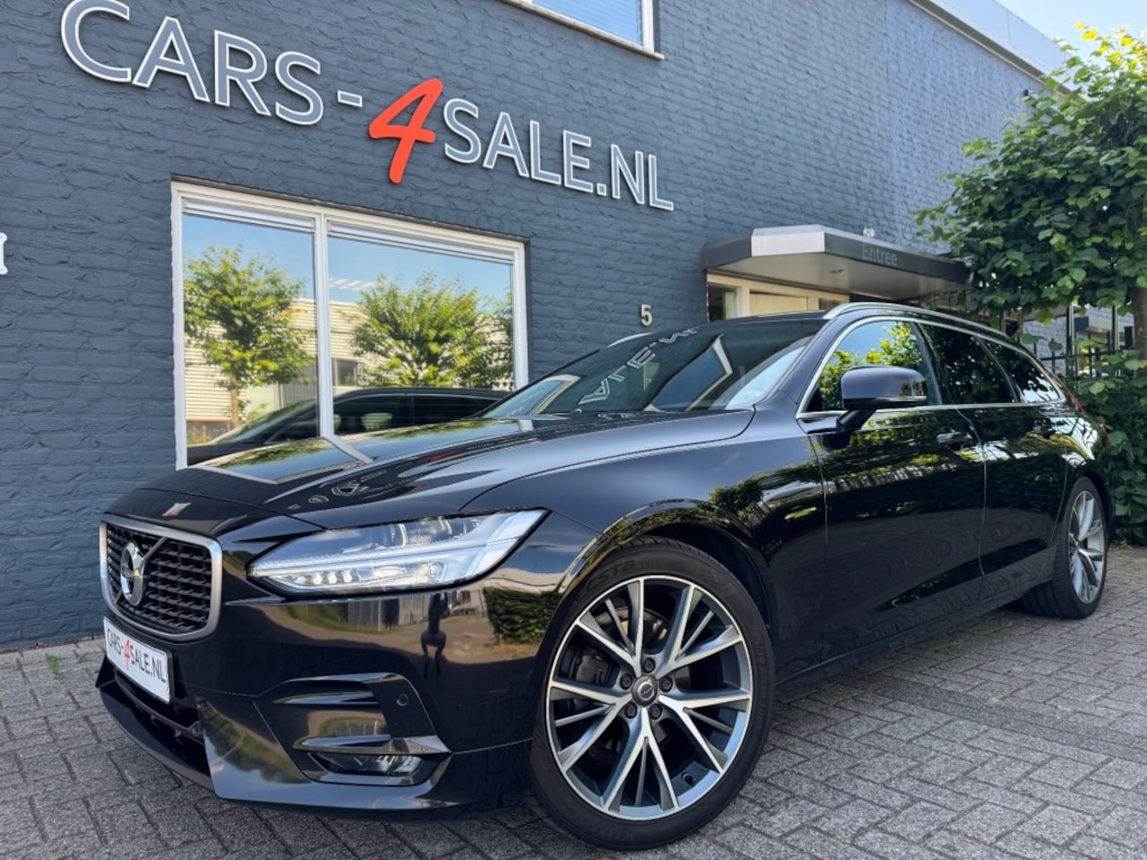 Volvo V90 - 2.0 D3 R-Design + Alcantara + Led + Navi + 19  Inch Lmv - AutoWereld.nl
