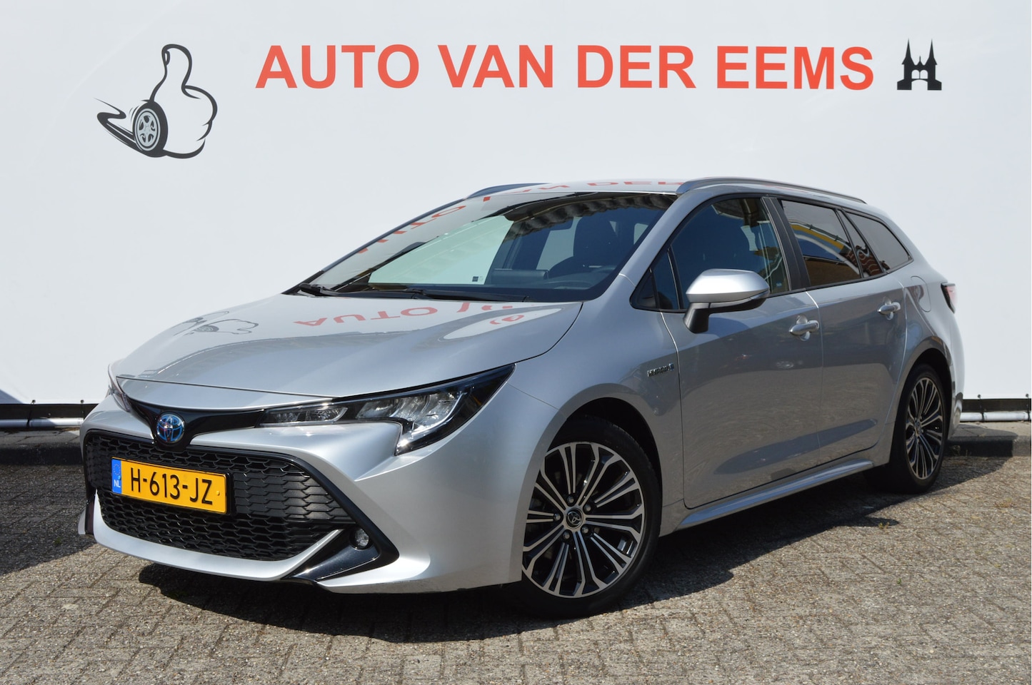 Toyota Corolla Touring Sports - 1.8 Hybrid Busn. + Nap / Digit.dash / Led verl. / 17" lmv. / Apple,android - AutoWereld.nl