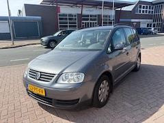 Volkswagen Touran - 1.6-16V FSI Trendline Automaat Airco Cruise