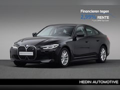 BMW i4 - eDrive40 84 kWh | Achteruitrijcamera | DAB | Widescreen Display | Parking Assistant | PDC