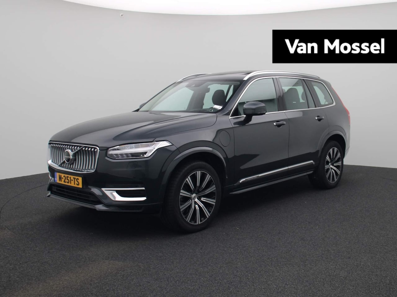 Volvo XC90 - 2.0 T8 Recharge AWD Inscription Exclusive | Automaat | Luchtvering | Adaptieve Cruise Stop - AutoWereld.nl