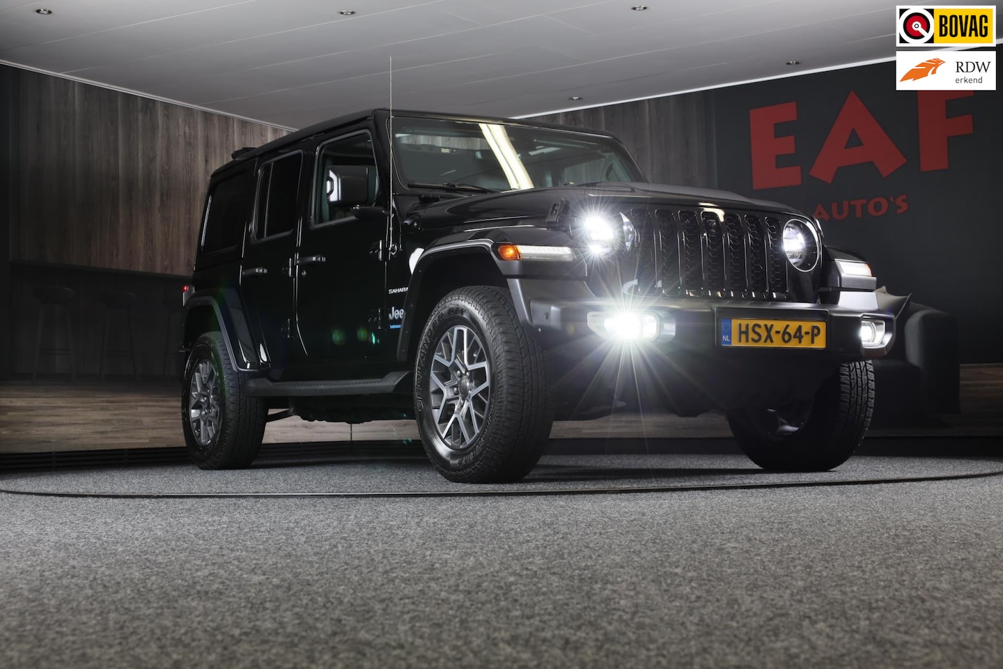 Jeep Wrangler Unlimited - 4xe 380 Sahara / Sky-One Touch / 360 Camera / Leder / Navi / Ecc / Elek Pakket / Led / Pdc - AutoWereld.nl
