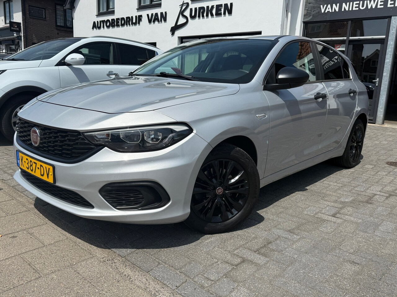 Fiat Tipo - 1.4 Street 1.4 Street, Trekhaak,Navigatie,Airco,L.M.Velgen,Cruise control - AutoWereld.nl