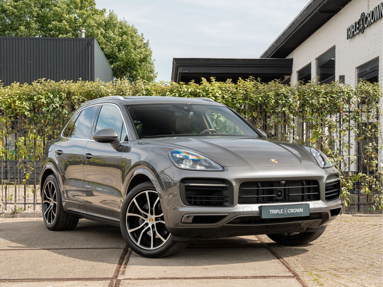 Porsche Cayenne - 3.0 E-Hybrid | Luchtvering | Bose | Sport-Chrono - AutoWereld.nl