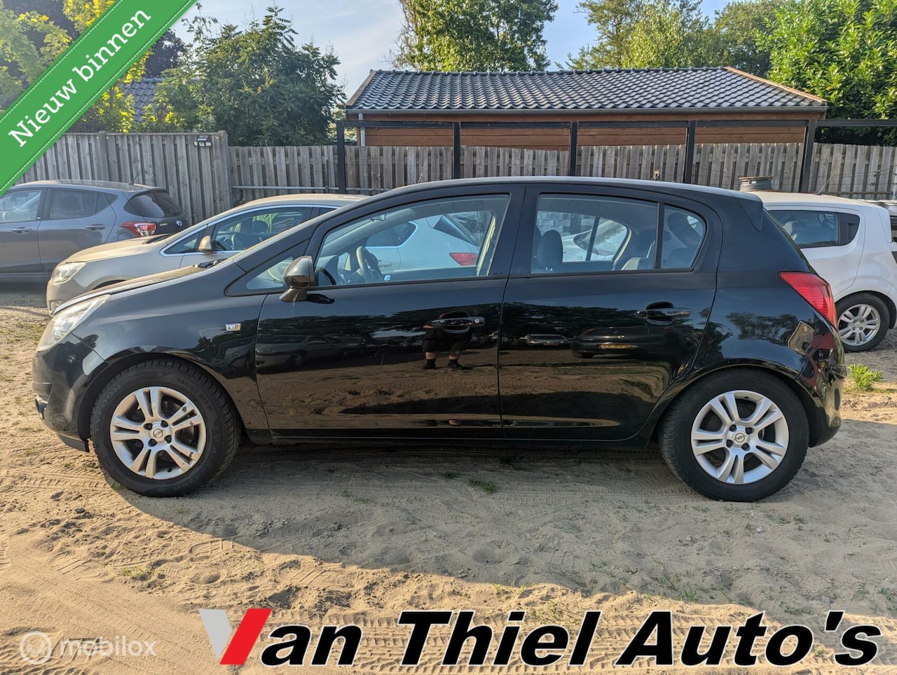 Opel Corsa - 1.2-16V Cosmo airco - AutoWereld.nl