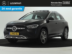 Mercedes-Benz GLA-Klasse - 200 Business Solution Luxury | Panorama Schuif-Kanteldak | Sfeerverlichting | Ledkoplampen