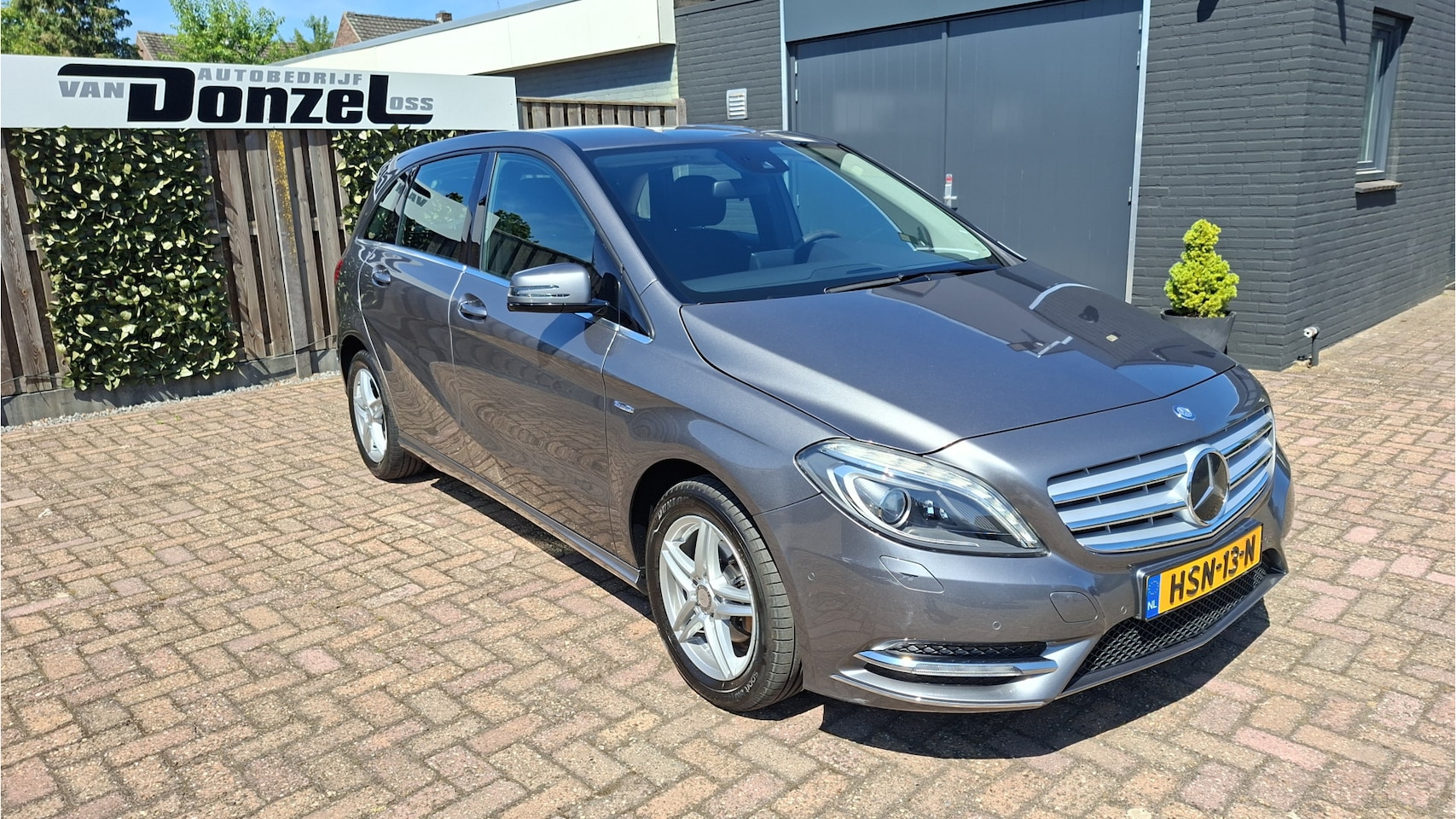 Mercedes-Benz B-klasse - 180 AUTOMAAT  108106 km - AutoWereld.nl