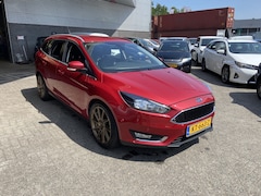 Ford Focus Wagon - 1.0 Titanium
