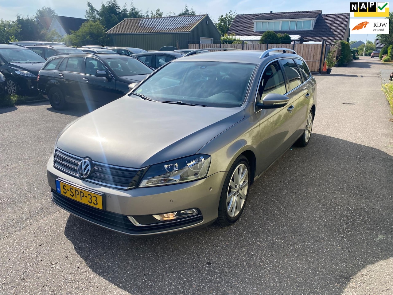 Volkswagen Passat Variant - 1.6 TDI BlueMotion Executive Edition 1.6 TDI BlueMotion Executive Edition - AutoWereld.nl