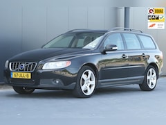 Volvo V70 - 2.5T Kinetic Youngtimer Navi Leder Trekhaak