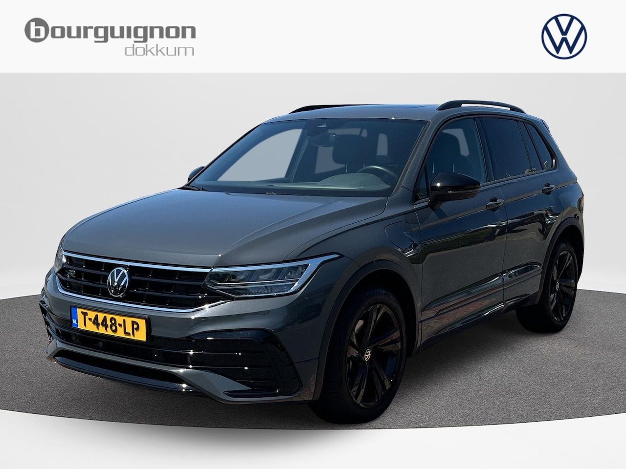 Volkswagen Tiguan - 1.4 TSI eHybrid R-Line Business | PHEV | R-Line | Panoramadak | Black Style | Trekhaak | A - AutoWereld.nl