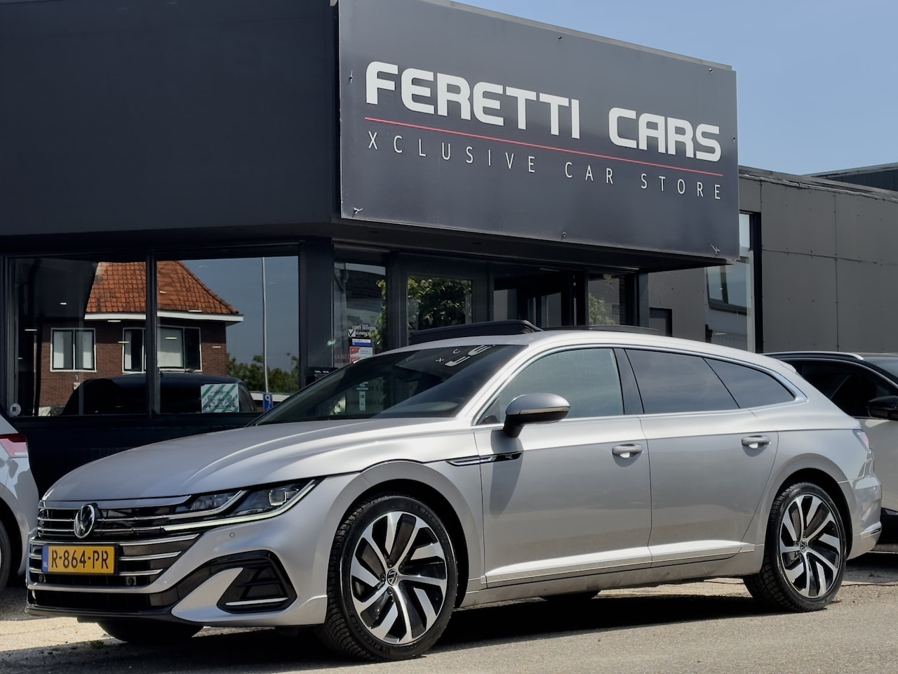 Volkswagen Arteon Shooting Brake - 1.4 TSI E-HYBRID AUT6 3X R-LINE 96D.KM! PANODAK LEDER NAVI CAMERA DIGI-DASH APPLE-CARPLAY - AutoWereld.nl