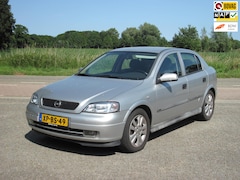 Opel Astra - 2.0-16V Sport