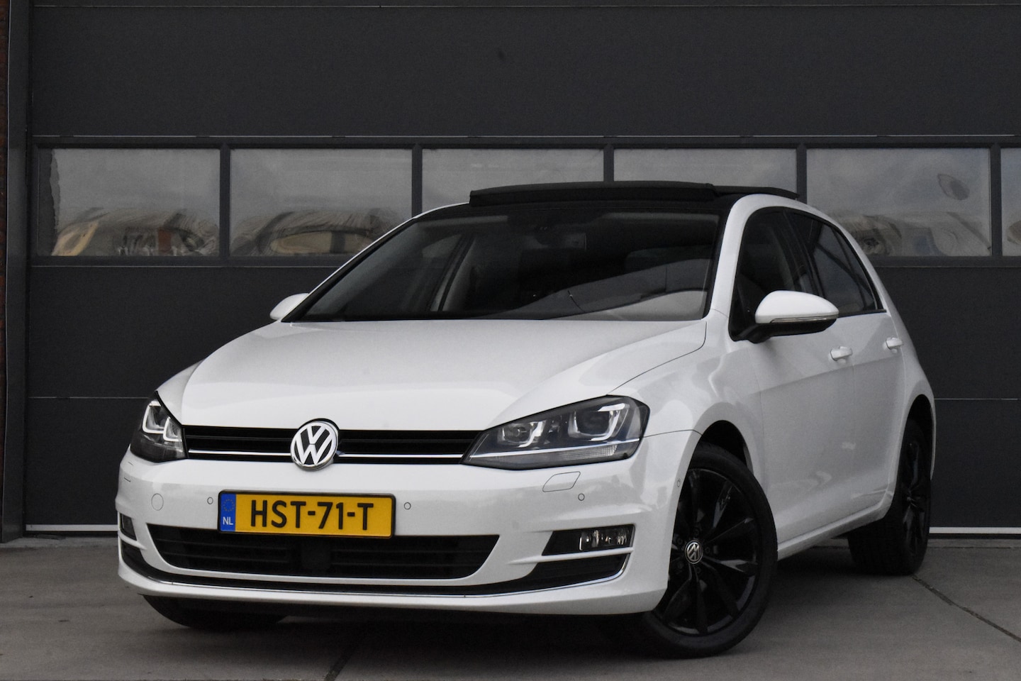 Volkswagen Golf Variant - 1.4 TSI Highline Dsg Pano - Xenon - Cruise - AutoWereld.nl