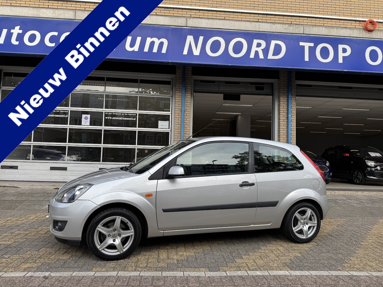 Ford Fiesta - 1.4-16V Futura | 1 Eigenaar | Airco | Elektrische ramen | Licht Metalen Velgen| Dealeronde - AutoWereld.nl
