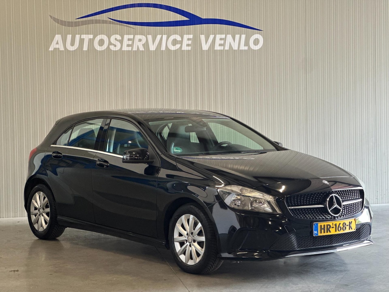 Mercedes-Benz A-klasse - 160 Zwart | 5-deurs | Trekhaak | LM | TOP STAAT - AutoWereld.nl