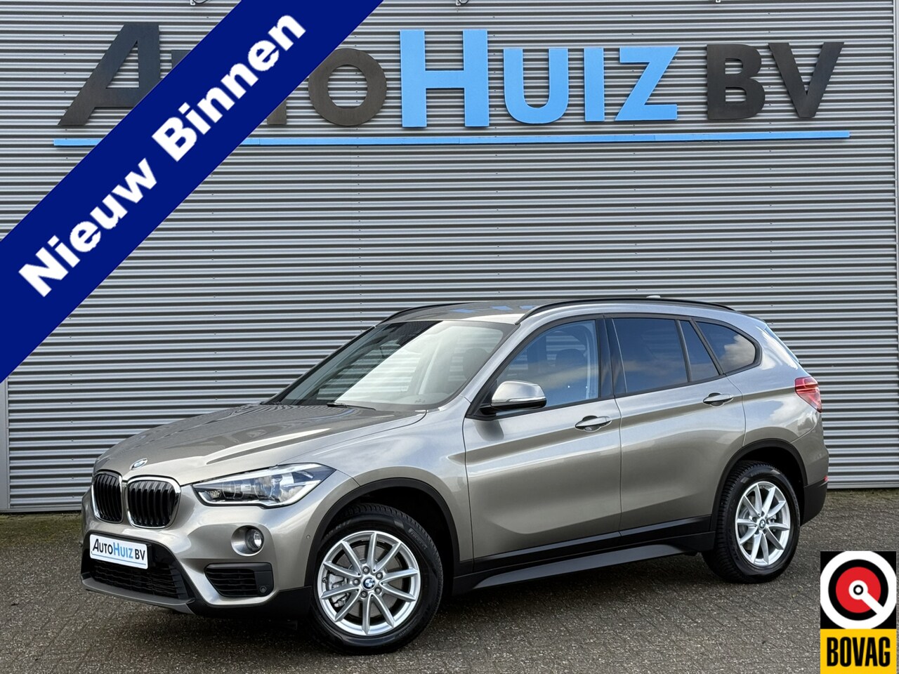 BMW X1 - sDrive20i Executive LED DAB Trekhaak 4 Seizoenenbanden PDC V+A Stoelverwarming - AutoWereld.nl