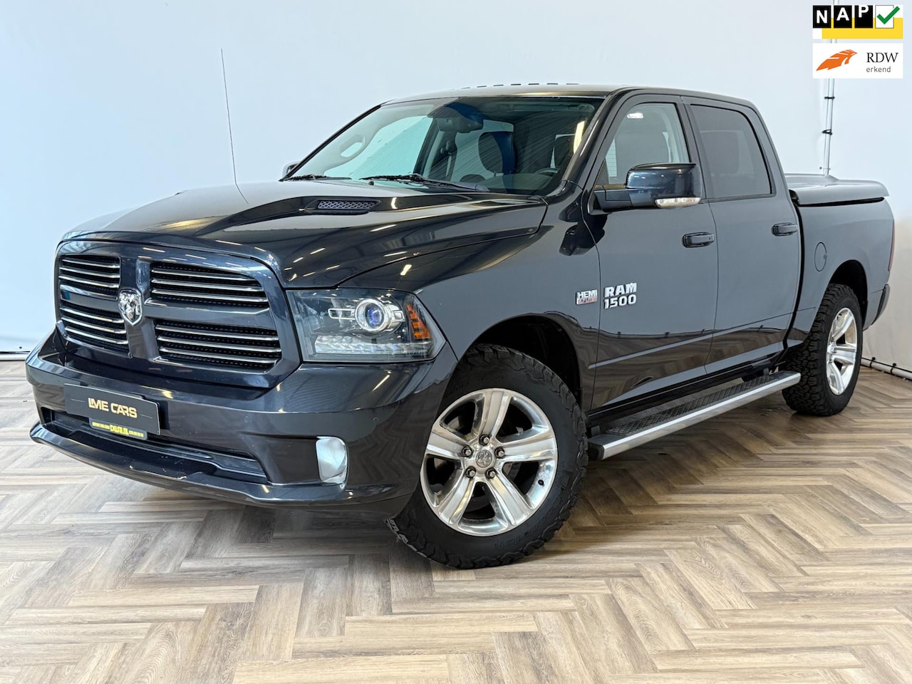 Dodge Ram 1500 - 5.7 V8 Quad Cab 6'4 5.7 V8 Quad Cab 6'4 , WEINIG KM , SCHUIFDAK , INRUIL MOGELIJK! - AutoWereld.nl