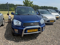 Toyota RAV4 - 2.0-16V VVT-i Luna