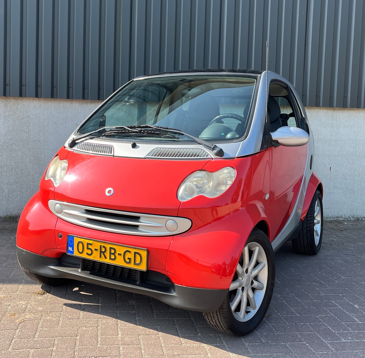 Smart Fortwo coupé - 0.7 passion Airco , Apk 2026 , Sportvelgen , nette auto , - AutoWereld.nl