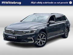Volkswagen Passat Variant - 1.4 TSI PHEV GTE Business / Trekhaak / Achteruitrijcamera / Stoelverwarming / Getint Glas
