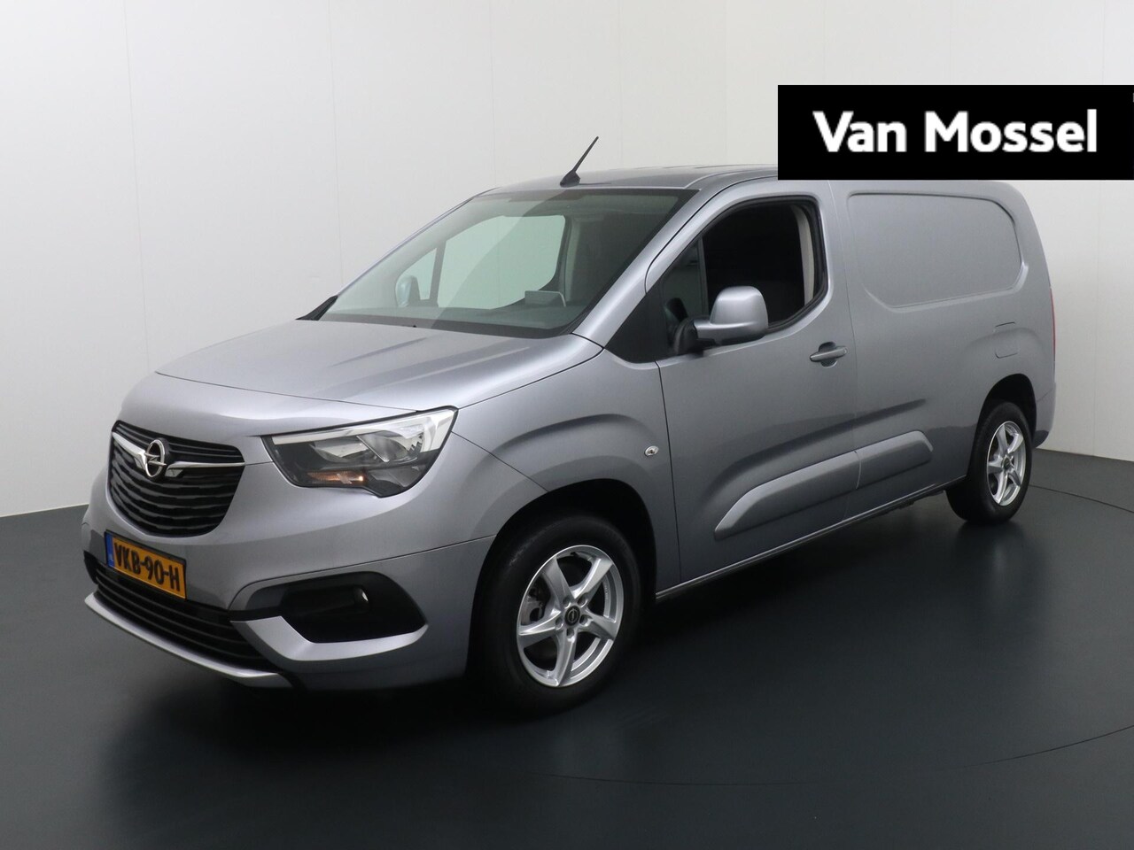 Opel Combo - 1.5D L2H1 Edition Standkachel | Navi | Camera | Trekhaak - AutoWereld.nl