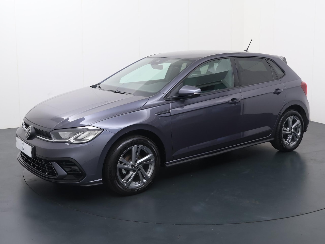 Volkswagen Polo - 1.0 TSI R-Line | 95 PK | Automaat | Achteruitrij camera | Adaptive Cruisecontrol | Multifu - AutoWereld.nl
