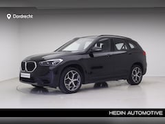 BMW X1 - sDrive18i | Panorama | Leder | 2 jaar Garantie | LED | Comfort Acces | 18"M-Sport velgen