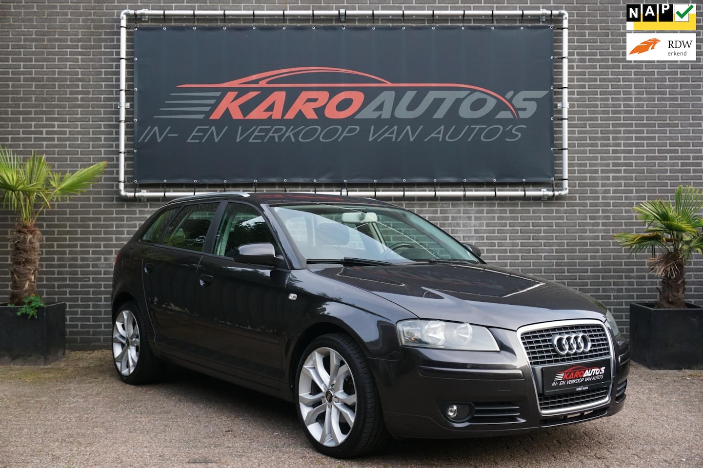 Audi A3 Sportback - 1.6 FSI Attraction Clima Cruise Lmv Nw APK - AutoWereld.nl