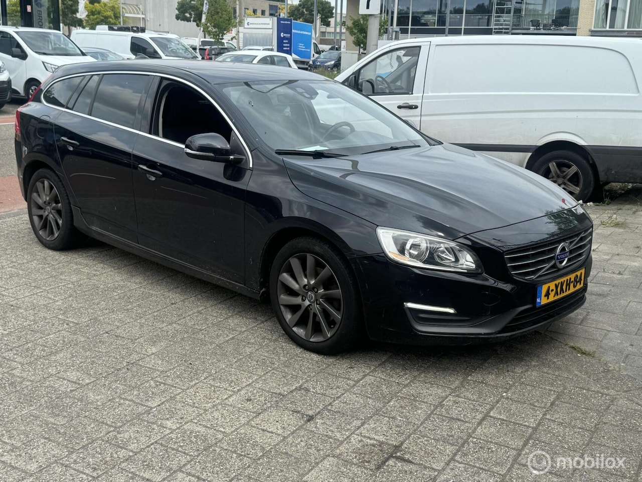 Volvo V60 - 2.0 D4 Automaat ** MOTOR DEFECT ** - AutoWereld.nl