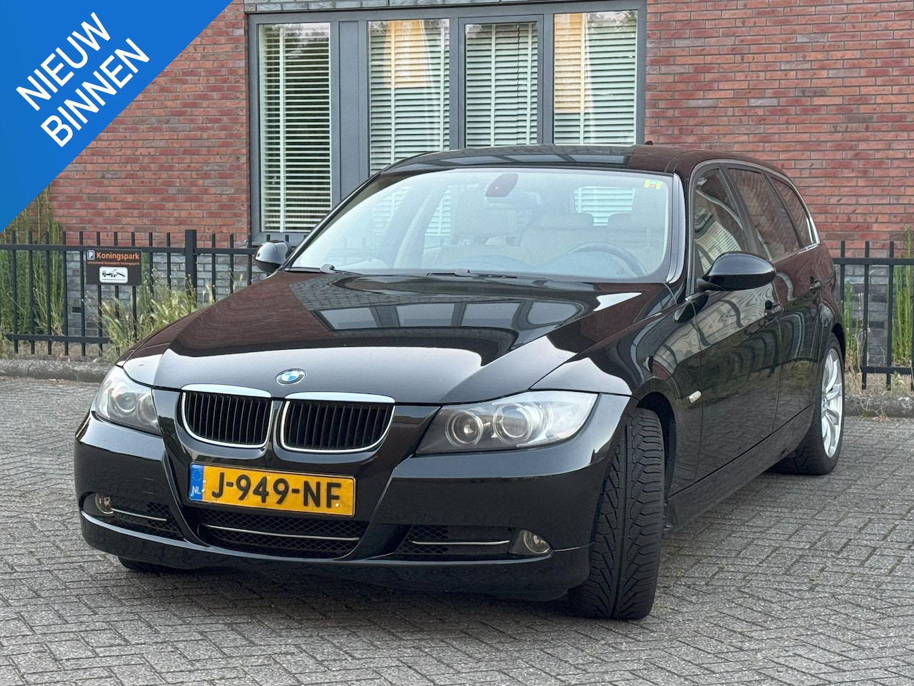BMW 3-serie Touring - 325xi High Executive 325xi High Executive - AutoWereld.nl
