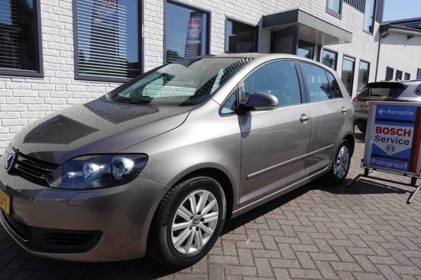 Volkswagen Golf Plus - 1.2 TSI COMFL.BLUEM Navi Lichtmetaal All weather - AutoWereld.nl