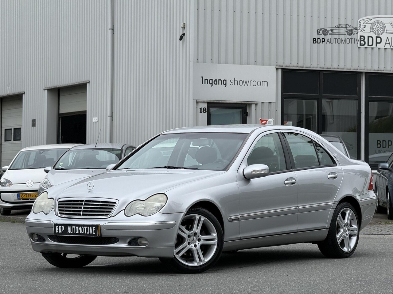 Mercedes-Benz C-klasse - 180 K. Elegance AUTOMAAT/AIRCO/CRUISE CONTROLE/MOOIE ORIGINELE MERCEDES! - AutoWereld.nl