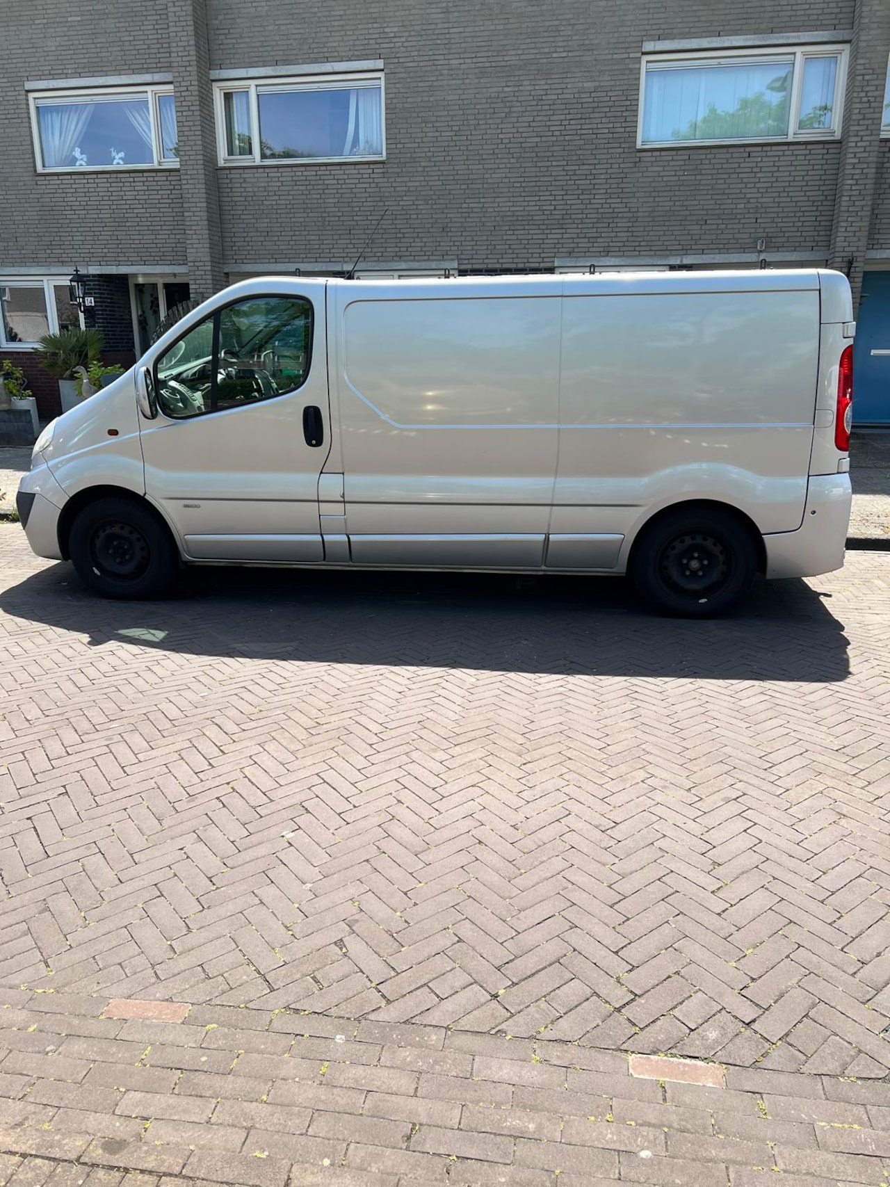 Opel Vivaro - 2.0 CDTI L2H1 EcoFLEX - AutoWereld.nl
